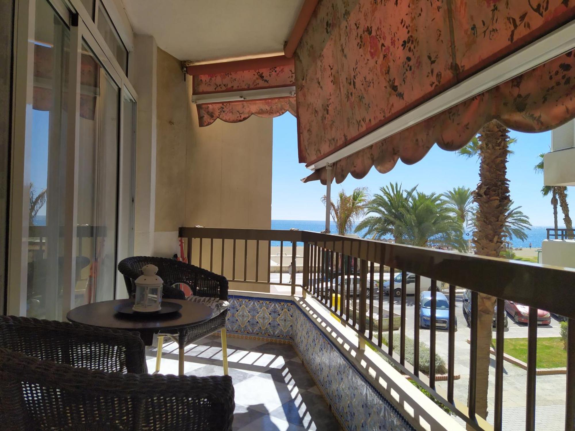 Costa Del Sol Primera Linea De Playa Malagueta Málaga Exterior foto